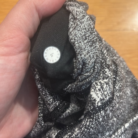 Lululemon Athletica Black and Gray Leggings - Picture 3 of 5